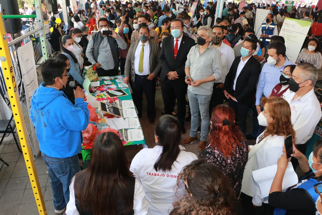 REALIZAN FERIA NACIONAL DE EMPLEO EN IZTAPALAPA